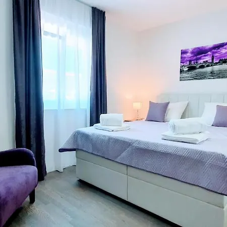 New 2020! 4* Ivona With Pool And Jacuzzi Vila *